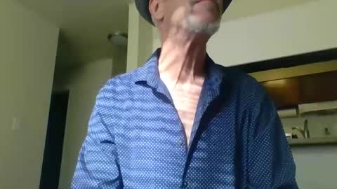 Daddy online show from 03/10/25, 09:51