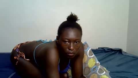 Snapshot of sexy_zola chatting on 05/12/26, 05:26 Im Zola online show from 05/12/26, 05:26