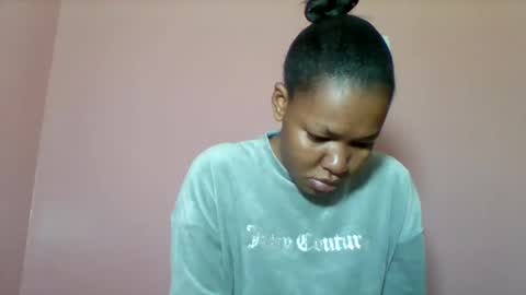 sexyapple2002 online show from 09/11/25, 07:19