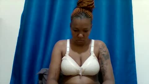 Snapshot of sexyapple2002 chatting on 04/09/26, 03:06 sexyapple2002 online show from 04/09/26, 03:06