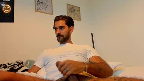 Snapshot of sexyasaf1018 chatting on 10/27/25, 03:49 Asaf online show from 10/27/25, 03:49