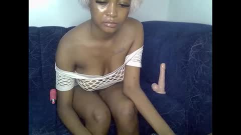 sexyasspetitte_ online show from 05/23/26, 12:27
