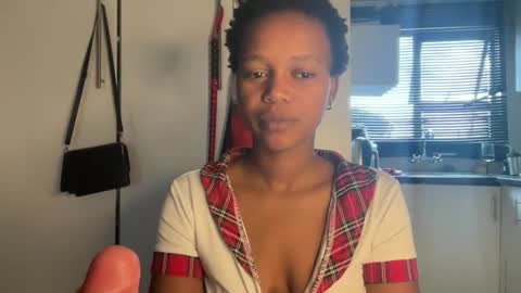 Snapshot of sexyasszeeee chatting on 02/01/26, 11:09 sexyasszeeee online show from 02/01/26, 11:09