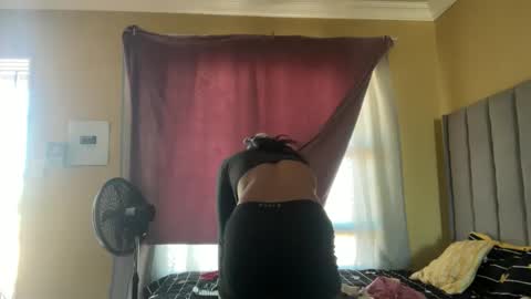 Snapshot of sexyasszeeee chatting on 03/10/26, 09:03 sexyasszeeee online show from 03/10/26, 09:03