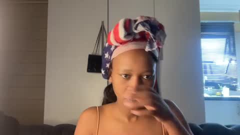 Snapshot of sexyasszeeee chatting on 03/16/26, 08:51 sexyasszeeee online show from 03/16/26, 08:51