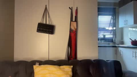 Snapshot of sexyasszeeee chatting on 03/28/26, 09:20 sexyasszeeee online show from 03/28/26, 09:20