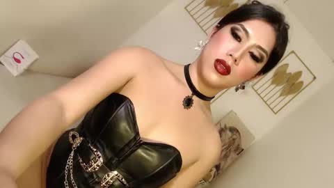 Lexie online show from 01/22/25, 10:29