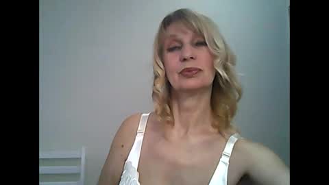 Snapshot of sexybabyforyou chatting on 04/09/26, 04:12 sexybabyforyou online show from 04/09/26, 04:12