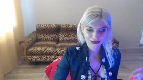 Snapshot of sexybeatriice chatting on 02/09/25, 07:16 sexybeatriice online show from 02/09/25, 07:16