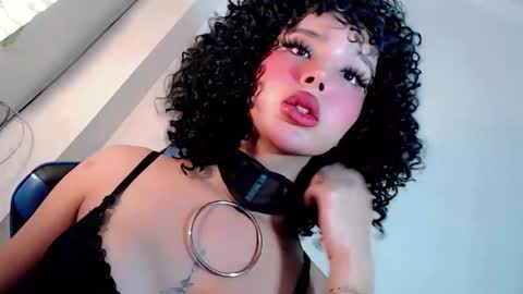 Snapshot of sexybite1 chatting on 10/27/25, 08:29 Seraphina Blaze online show from 10/27/25, 08:29