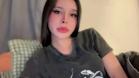 Snapshot of sexybite1 chatting on 11/09/25, 10:24 Seraphina Blaze online show from 11/09/25, 10:24