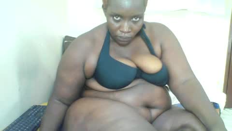 Snapshot of sexyblackberry7 chatting on 07/04/26, 11:11 MAUREEN online show from 07/04/26, 11:11