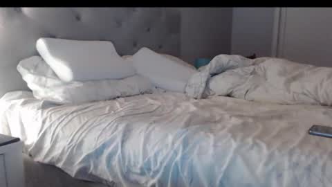 Sexyblonde4u58 online show from 10/29/25, 04:15