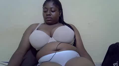 Snapshot of sexyboobies25 chatting on 03/11/25, 01:37 sexyboobies25 online show from 03/11/25, 01:37