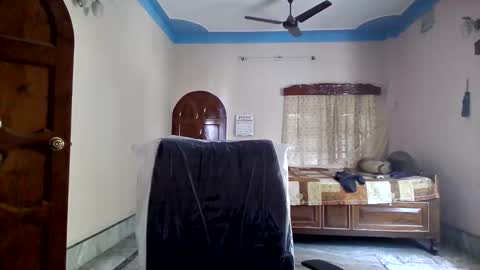 xcxcxcx online show from 10/24/25, 05:04