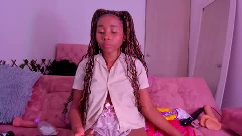 sofia online show from 09/18/25, 02:02