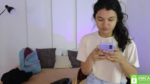 chanell and yina online show from 10/27/25, 01:15