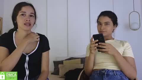 chanell and yina online show from 06/11/26, 01:42