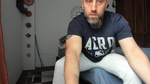 Antonioylola online show from 01/03/25, 03:33