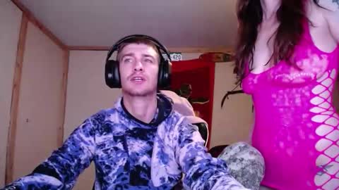 Snapshot of sexycoloradolovers chatting on 11/26/25, 05:08 Austin and Megan online show from 11/26/25, 05:08