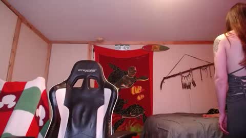 Snapshot of sexycoloradolovers chatting on 02/19/26, 06:31 Austin and Megan online show from 02/19/26, 06:31