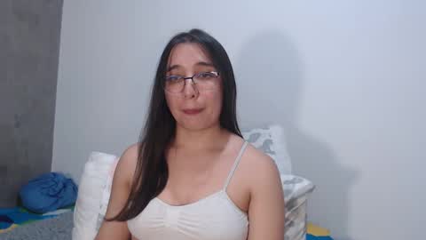 Coralinne online show from 01/31/25, 08:22