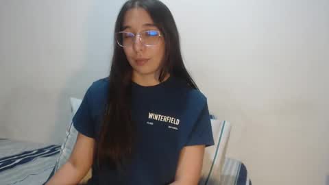 Coralinne online show from 05/21/26, 10:06