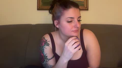 Snapshot of sexycouple41110 chatting on 03/05/26, 04:08 sexycouple41110 online show from 03/05/26, 04:08