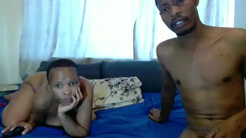 sexycouplexx01 online show from 02/11/26, 04:01