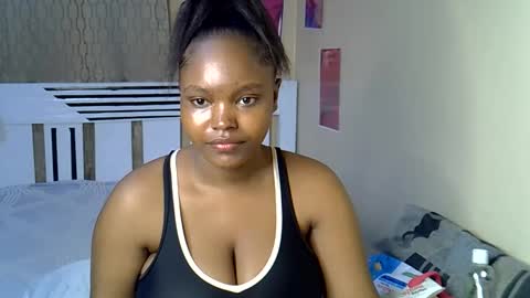 Snapshot of sexydiva30 chatting on 05/23/26, 06:45 Nightnurse online show from 05/23/26, 06:45