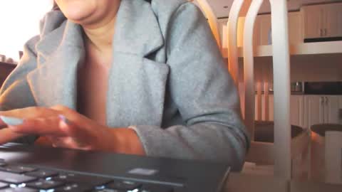 Snapshot of sexydomina chatting on 12/07/24, 10:45 sexylady online show from 12/07/24, 10:45