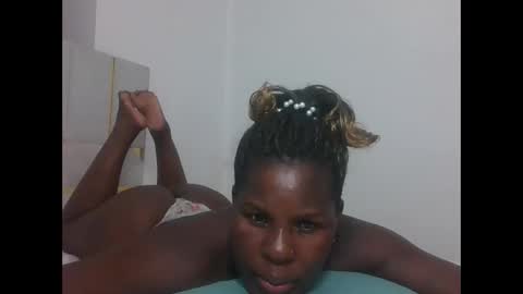 Snapshot of sexyebonygal chatting on 05/30/26, 06:38 QUINTER online show from 05/30/26, 06:38