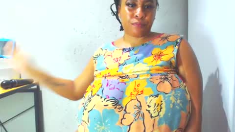 Snapshot of sexyebonylove89 chatting on 01/15/25, 12:30 sexyebonylove89 online show from 01/15/25, 12:30