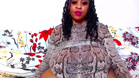 Snapshot of sexyebonylove89 chatting on 10/11/25, 12:21 sexyebonylove89 online show from 10/11/25, 12:21