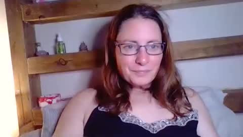 Snapshot of sexyemilyoliver chatting on 09/24/25, 09:34 Emily online show from 09/24/25, 09:34