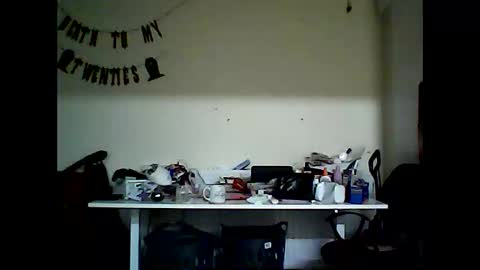 Snapshot of sexyemoprincess chatting on 09/19/25, 06:41 Wouldntyouliketoknow online show from 09/19/25, 06:41
