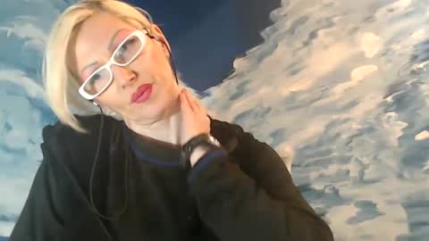 ENI pvt moan your name  WHEN I M NOT online you tell me in SNAPCHAT deal yes add me...  FREE TWITTER magiconline101...... online show from 12/28/24, 06:40