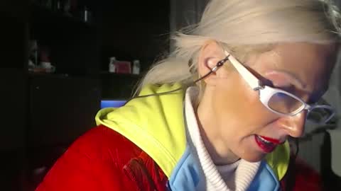 ENI pvt moan your name  WHEN I M NOT online you tell me in SNAPCHAT deal yes add me...  FREE TWITTER magiconline101...... online show from 10/01/25, 11:33