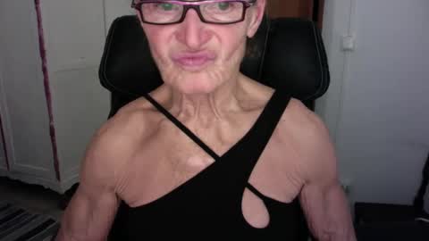 Snapshot of sexyfit58 chatting on 01/22/25, 12:16 SexyFit58 online show from 01/22/25, 12:16