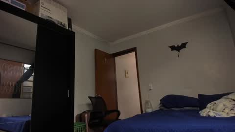 Snapshot of sexyflightz chatting on 12/15/24, 11:45 chris online show from 12/15/24, 11:45