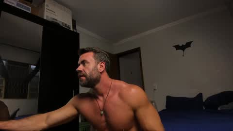 Snapshot of sexyflightz chatting on 12/18/24, 09:08 chris online show from 12/18/24, 09:08