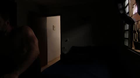 Snapshot of sexyflightz chatting on 12/28/24, 06:18 chris online show from 12/28/24, 06:18