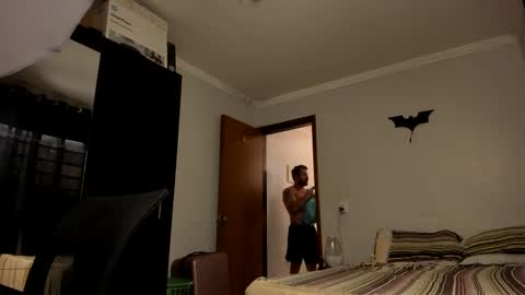 Snapshot of sexyflightz chatting on 01/11/25, 06:33 chris online show from 01/11/25, 06:33