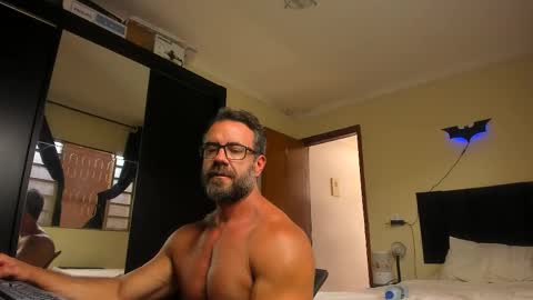 chris online show from 12/05/25, 04:58