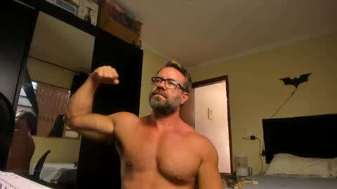 Snapshot of sexyflightz chatting on 04/13/26, 04:34 chris online show from 04/13/26, 04:34