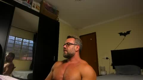 Snapshot of sexyflightz chatting on 04/28/26, 06:35 chris online show from 04/28/26, 06:35