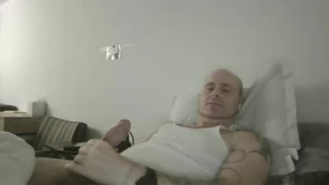 Snapshot of sexyfredy7722 chatting on 10/24/25, 03:30 sexyfredy7722 online show from 10/24/25, 03:30