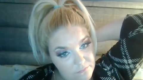 sexygirly1903 online show from 04/15/26, 01:23