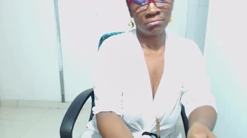 Snapshot of sexyhanny4u chatting on 11/11/25, 05:18 sexyhanny4u online show from 11/11/25, 05:18