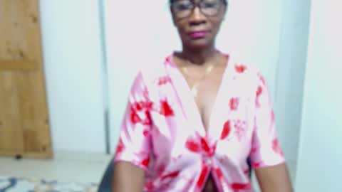 Snapshot of sexyhanny4u chatting on 11/30/25, 10:25 sexyhanny4u online show from 11/30/25, 10:25